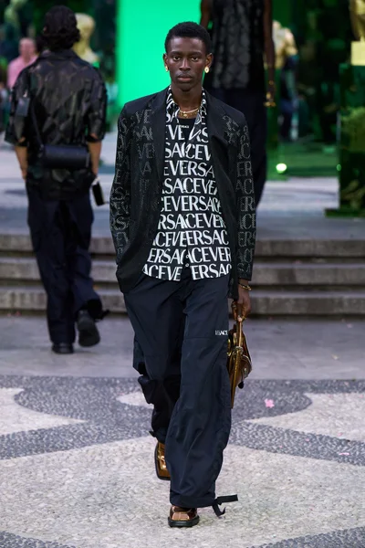 Look 33